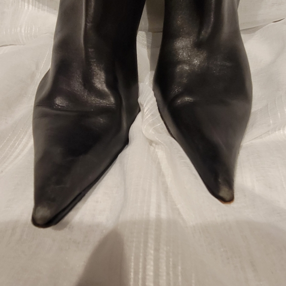 Charles David Ankle Boots - Picture 9 of 9